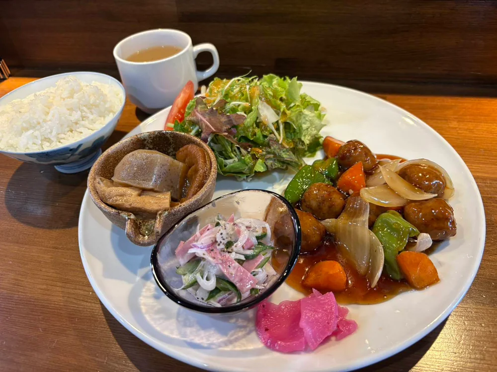 日替わりランチ：肉だんご甘酢あん