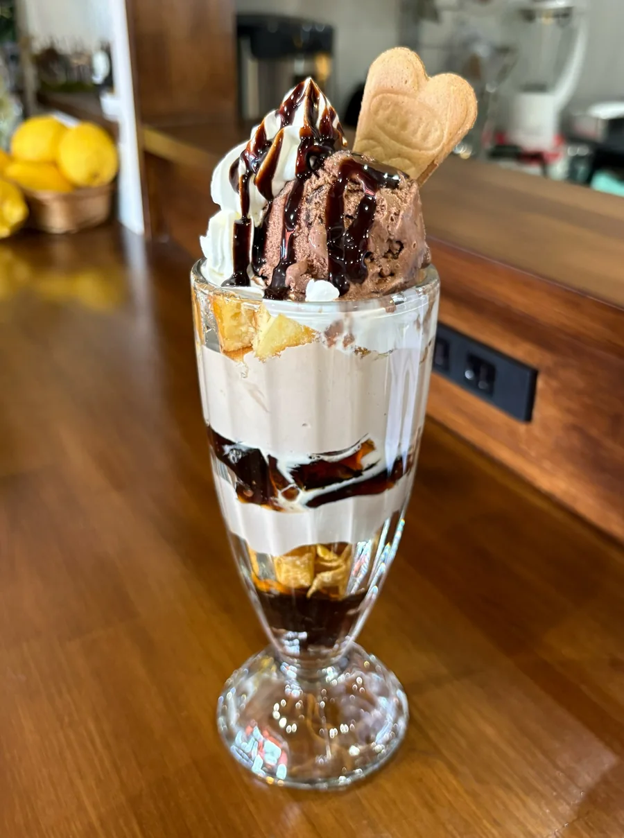 チョコパフェ